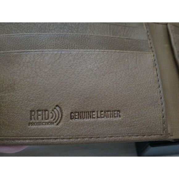 True Religion WESTON Men's Leather Brown Bifold Wallet TR201126 RFID $50 - Picture 4 of 8